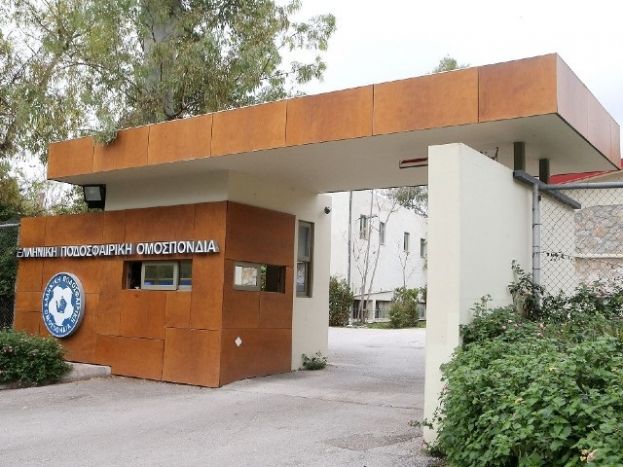 Πληρώνει και τόκους στον Ουάνγκα