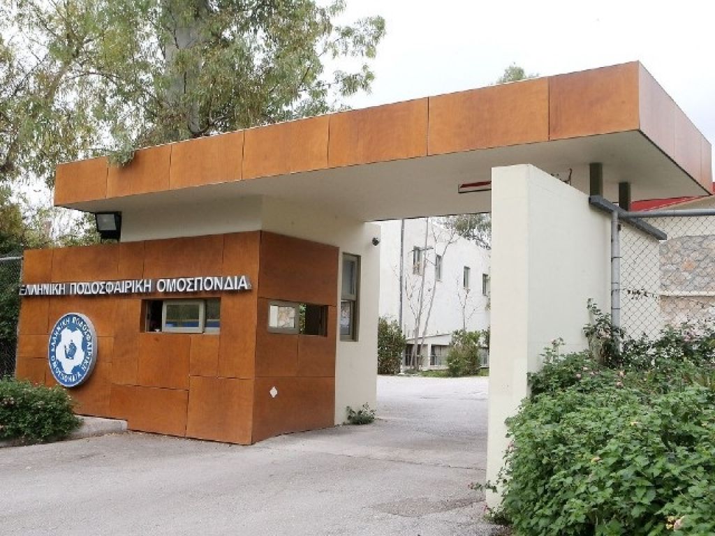 Πληρώνει και τόκους στον Ουάνγκα
