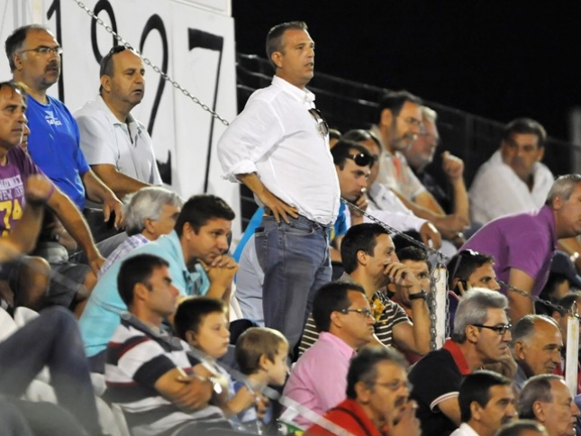 Πρόσκληση σε Σταθάκη!