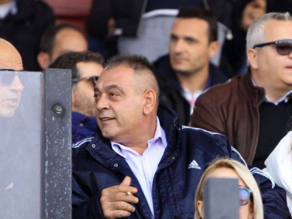 «Ασπίδα η αγάπη του κόσμου»