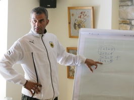 To 3+3=5 του Δέλλα
