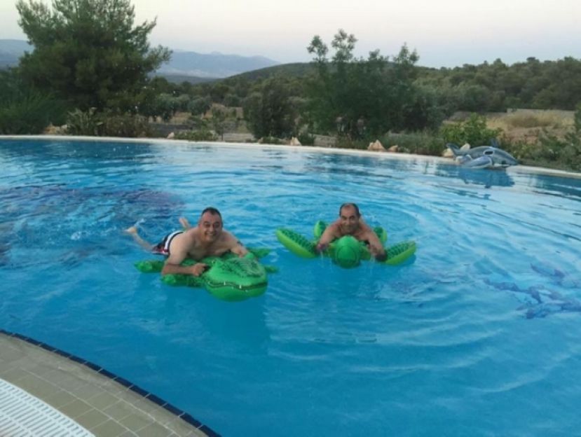 Τζακούζι και… κροκόδειλοι! (photos)