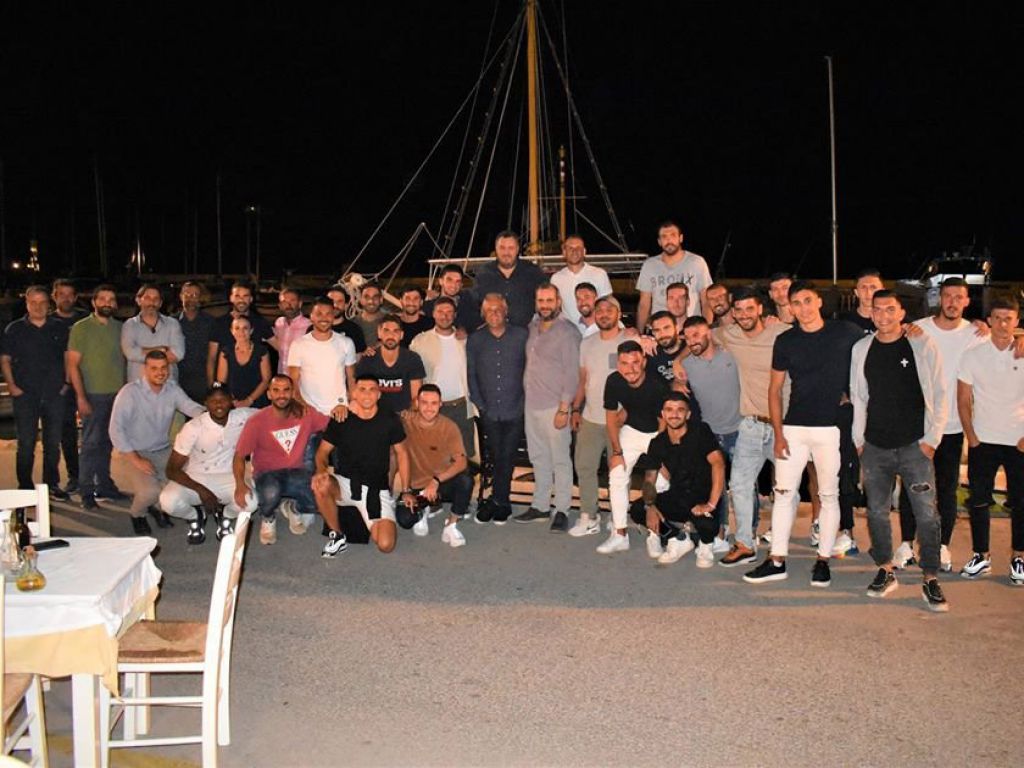 To αντίο των Χανίων