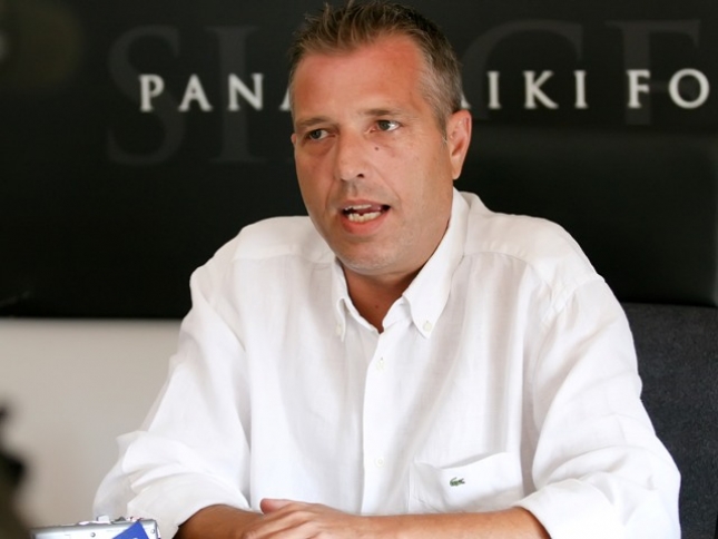 Παραιτείται ο Λούβαρης