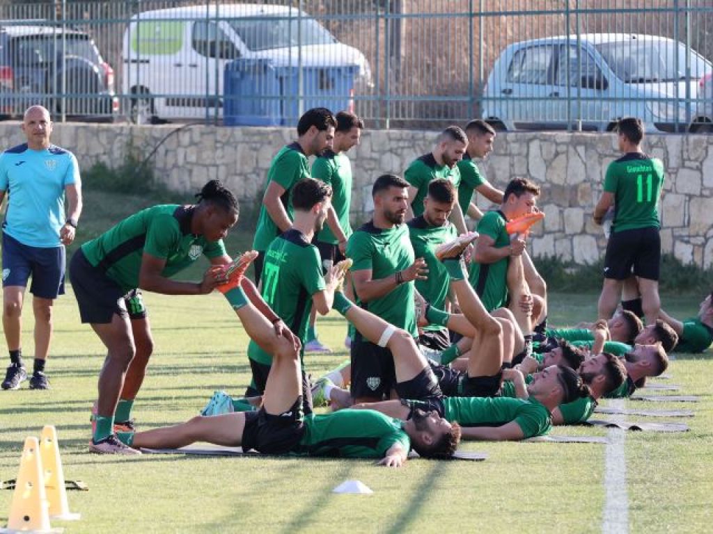 Πρώτη με Κόλα ο Γιούχτας (pics)