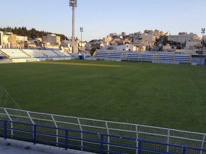 Εργασίες στο γήπεδο του Ιωνικού