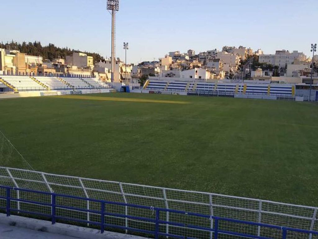 Εργασίες στο γήπεδο του Ιωνικού