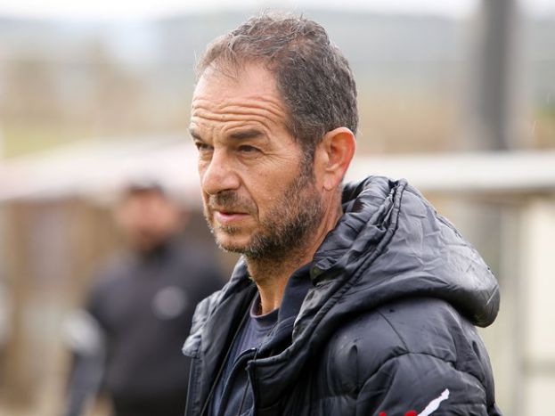 «Καρφιά» σε Παπαβασιλείου