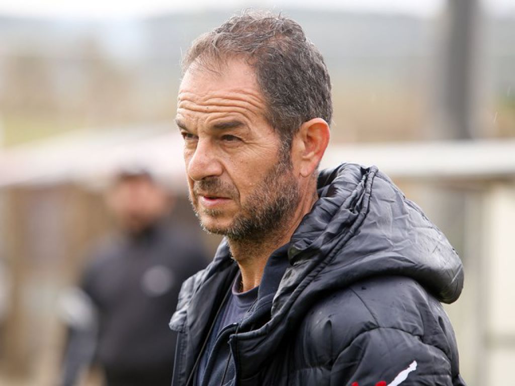 «Καρφιά» σε Παπαβασιλείου