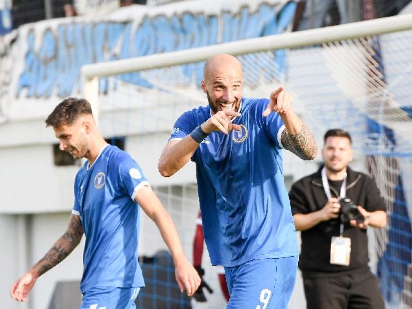 «Εκτός πλάνων μας ο Βέλλιος»
