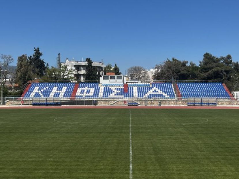 Τρεις αλλαγές εδρών στην SL2
