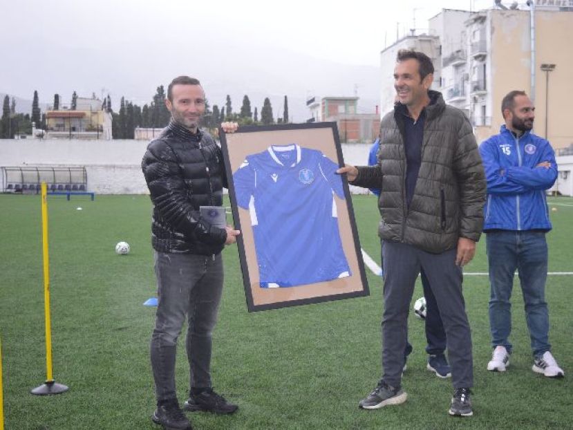 Τιμήθηκε ο Σαλπιγγίδης (pics)