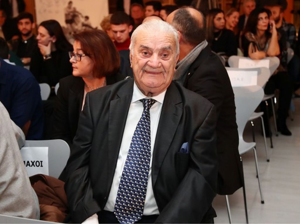 «Έφυγε» ο Γιάννης Ματζουράνης