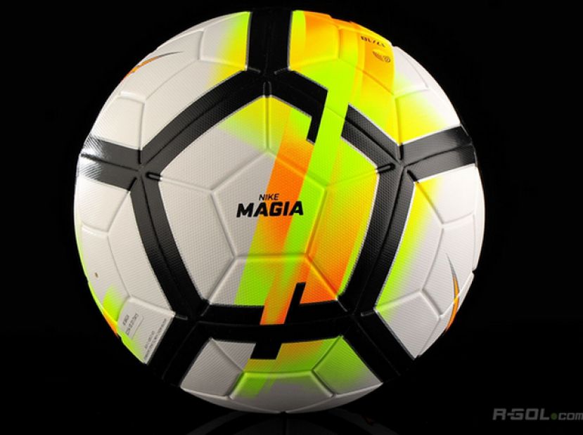 Η επίσημη μπάλα της Football League