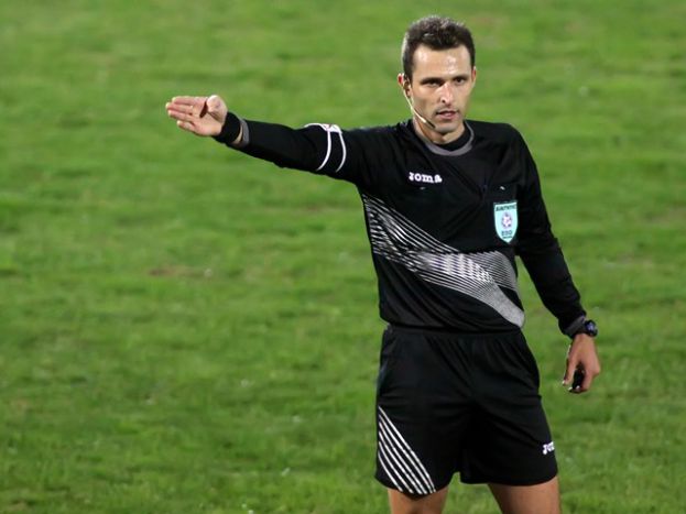 Οι διαιτητές της πρεμιέρας