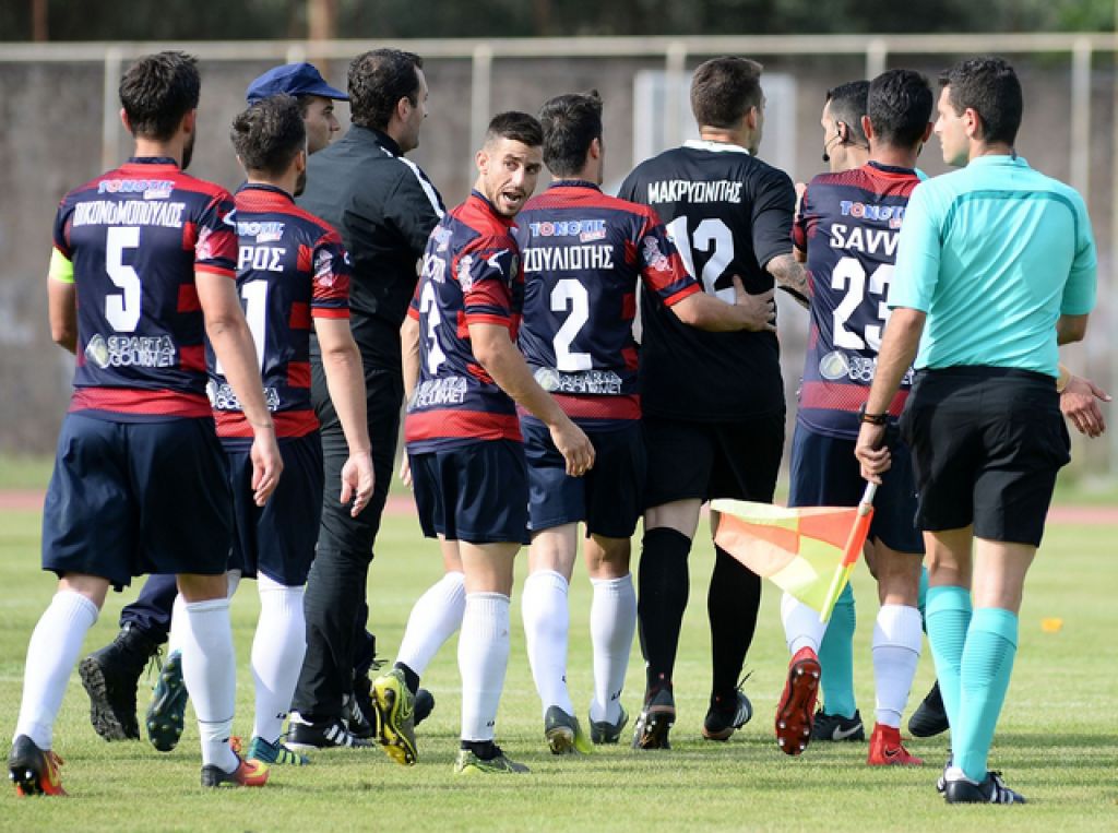 «Με 15 παίκτες στον τελικό»