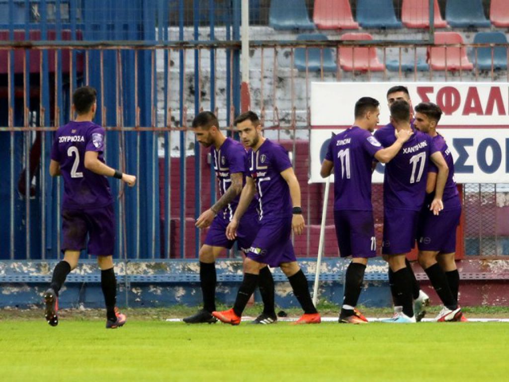 Ψάχνει «διπλό» κορυφής