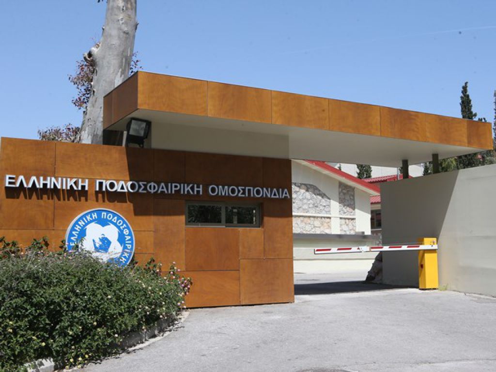 «Super League με 16»