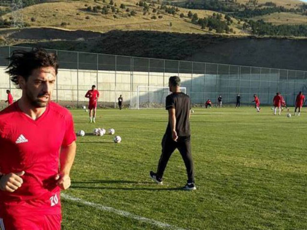 Πρώτη για Τάτο (photo)