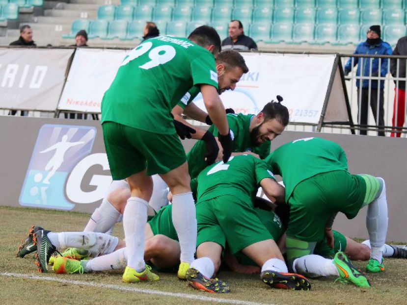 Επέστρεψε με Πλέγα!