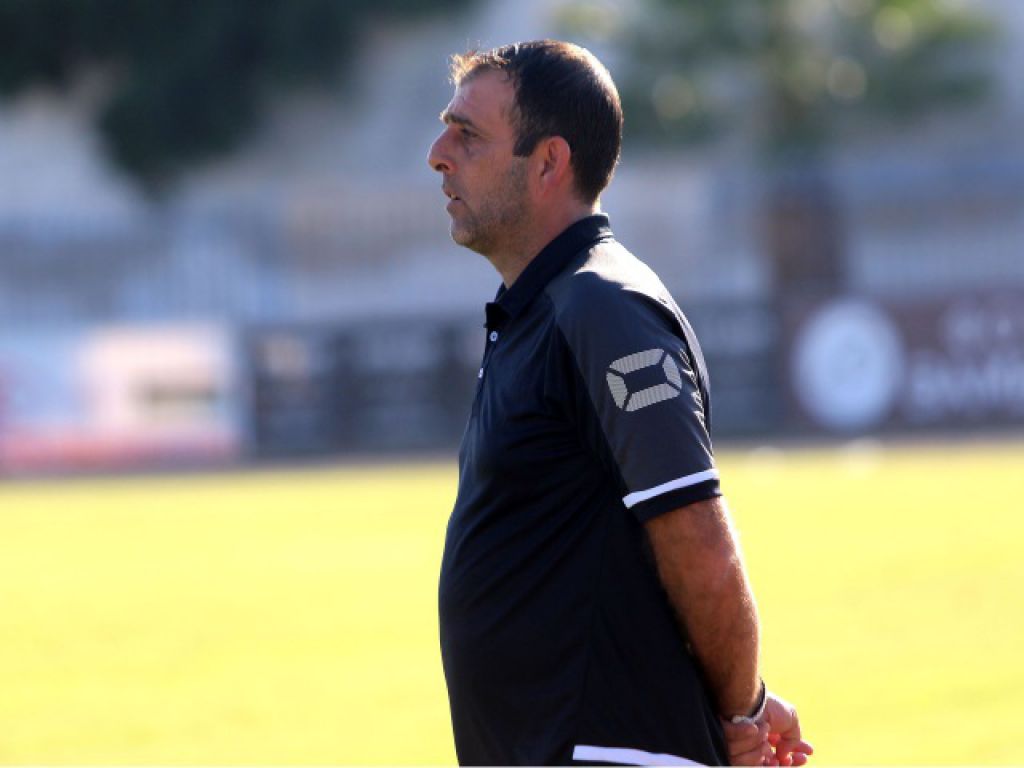 Μόνο πληρωμένοι γυρίζουν