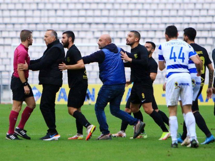 Διώκονται ΑΣΑ, Μυροφορίδης