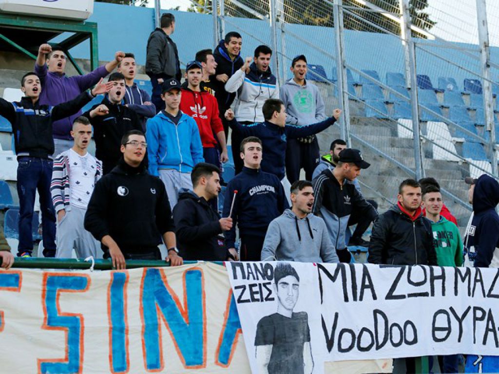 Διευκρινίσεις για υβριστικά συνθήματα