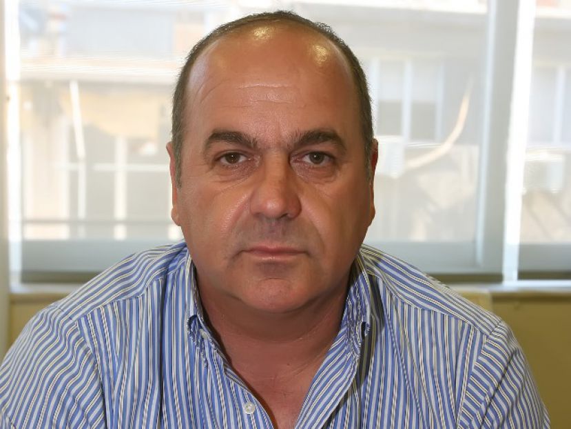 Συνεχίζει με Κουτσούρη