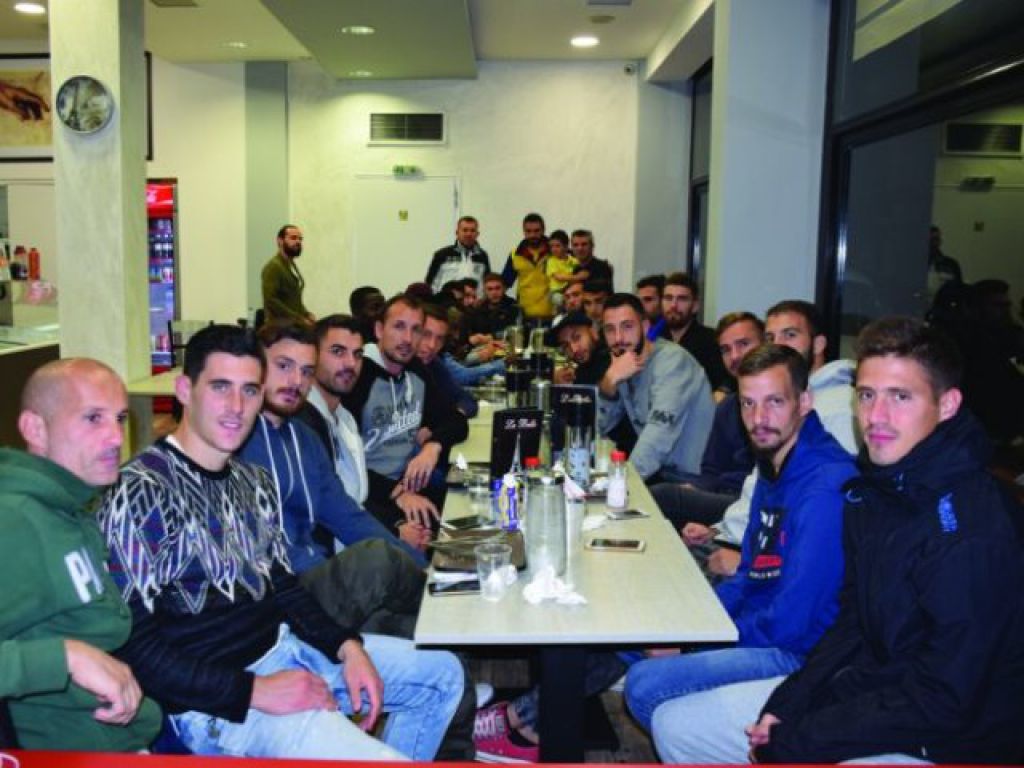 Δείπνο στην Αναγέννηση (photos)