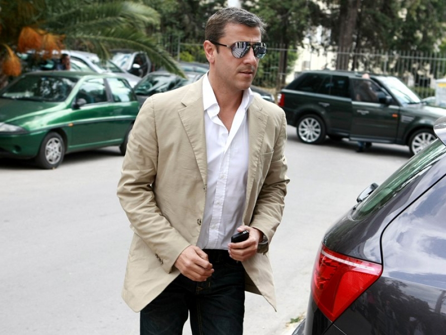 «Φαρσοκωμωδία το ΔΣ»