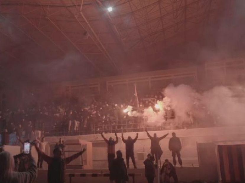 Υποδοχή στη Νέα Σμύρνη (videos)