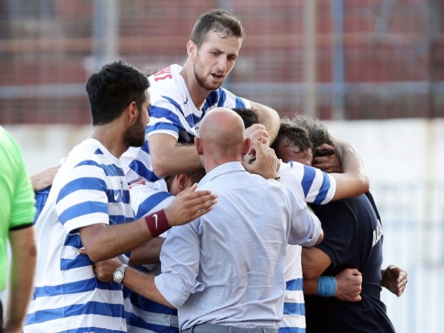 Αποφασίζει τελευταία στιγμή