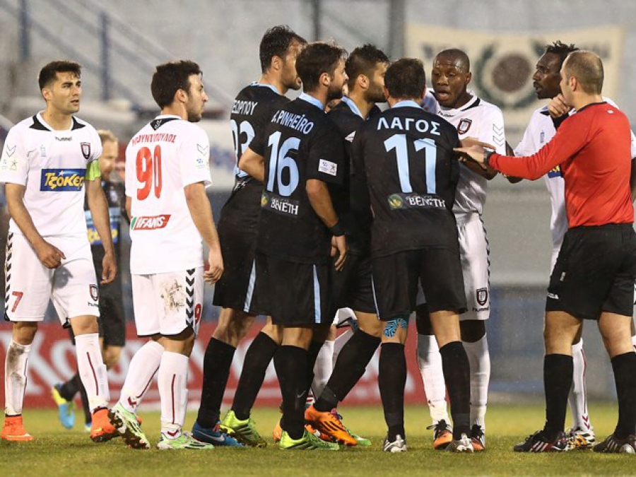 Λευκή πρόβα play off