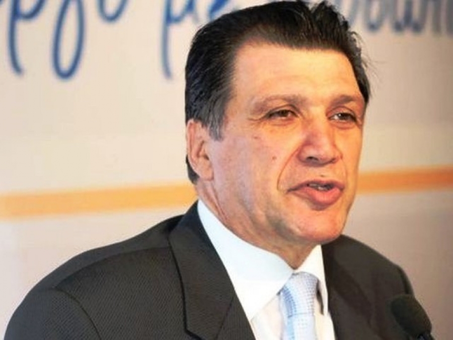Τα είπαν με Ορφανό