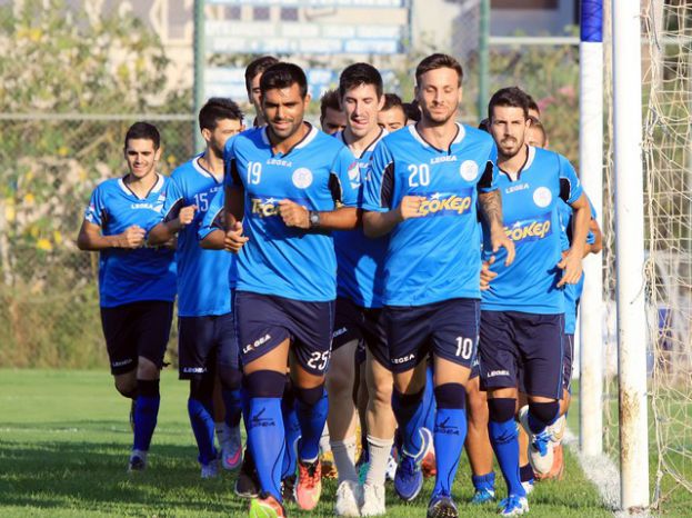 Με πέντε νέους η πρώτη του ΑΟΧ