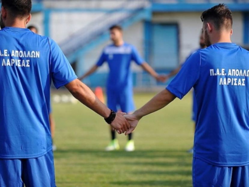 Φεύγει με 23άδα