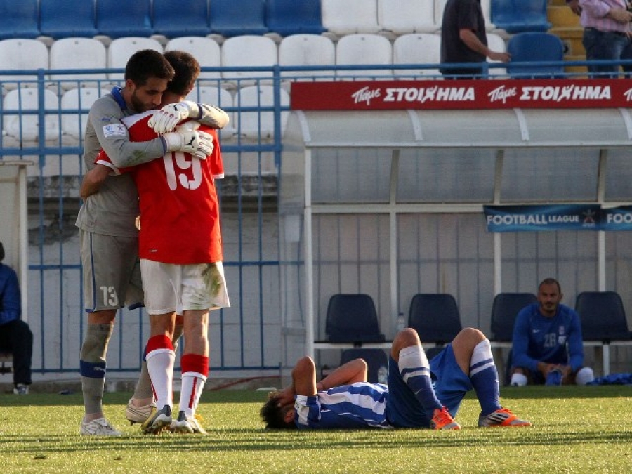 Βελλής: «Άλλα λόγια ν’ αγαπιόμαστε»