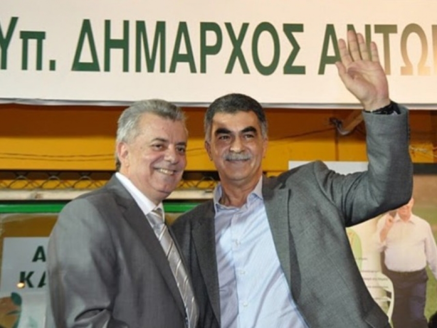 Τα βρίσκει με τον Δήμο