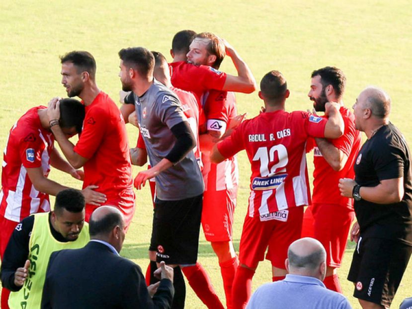 Στην Ισπανία ο Νίλι