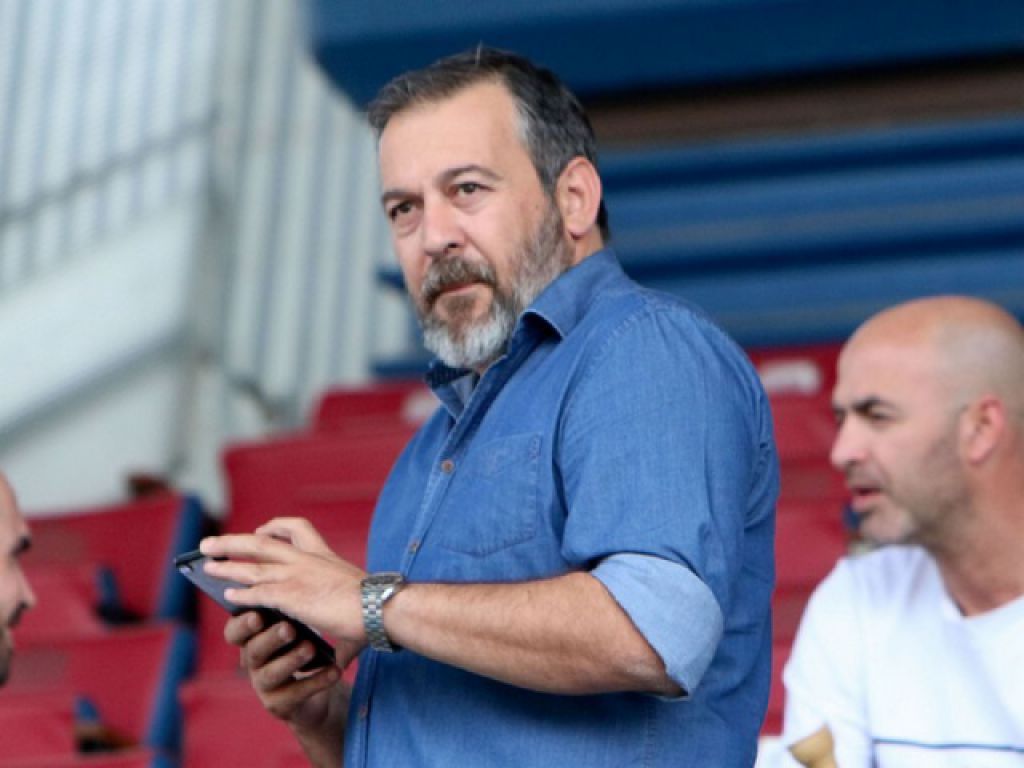 «Μην το περάσει άλλος…»