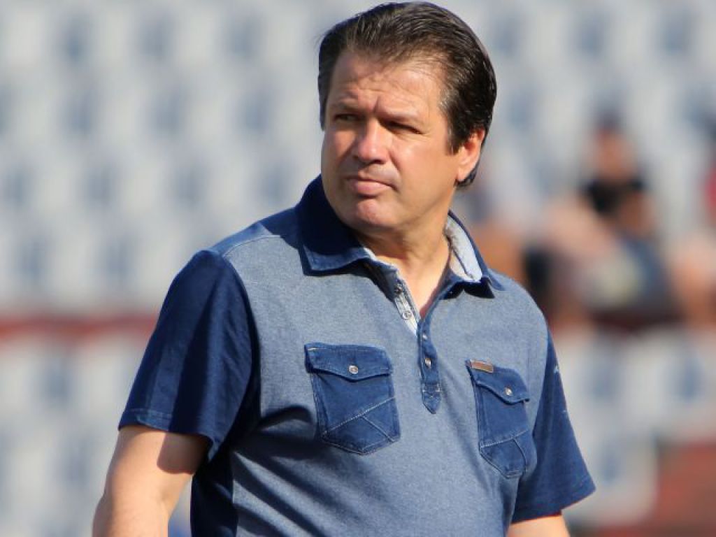 «Θα τηρήσω το συμβόλαιό μου»
