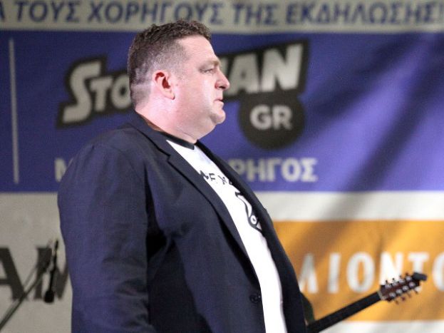 Ανοίγει τα χαρτιά του στις 25/9