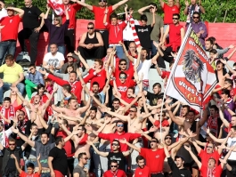 Με 10 ευρώ στο ΕΑΚ