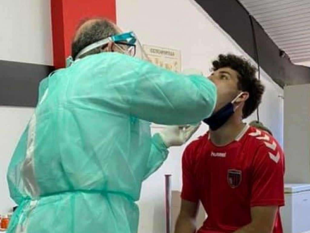 Επιστροφή με τεστ κορονοϊού