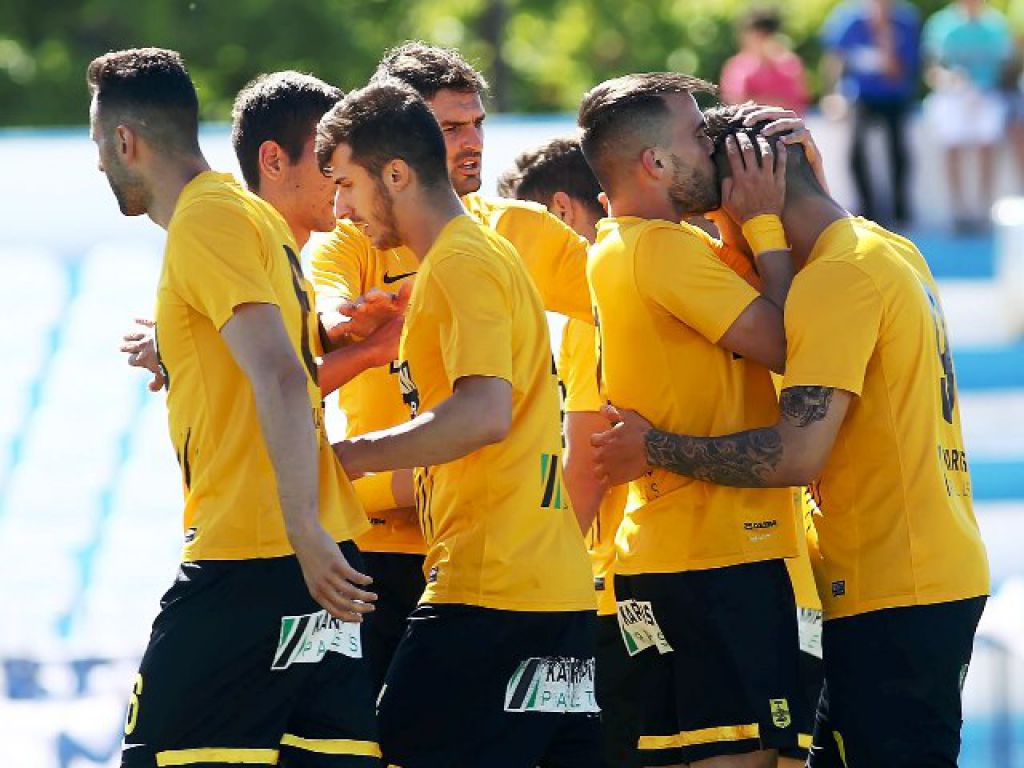 «Πρώτη» για… Super League