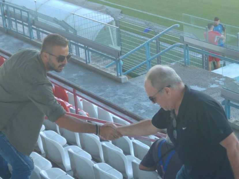 Βλέμμα… Πλατανιά στα Περιβόλια