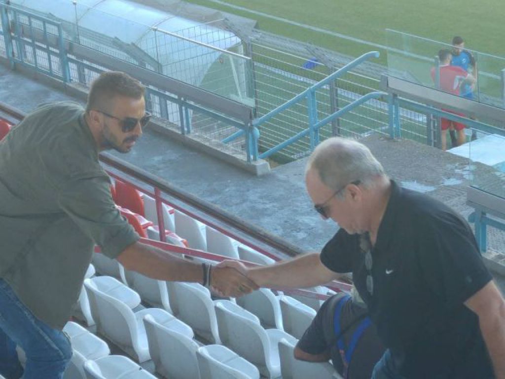 Βλέμμα… Πλατανιά στα Περιβόλια