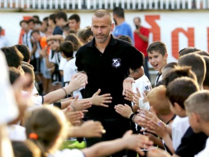 «Τα πάντα για την άνοδο»