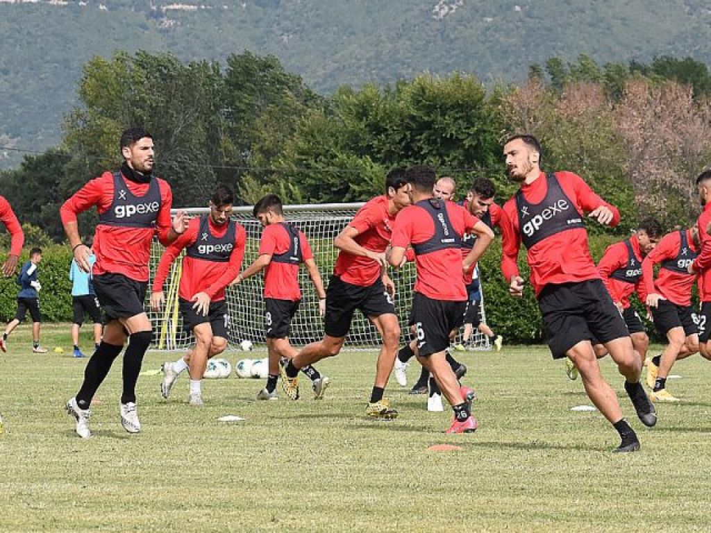 Περιμένει Γκινσάρι