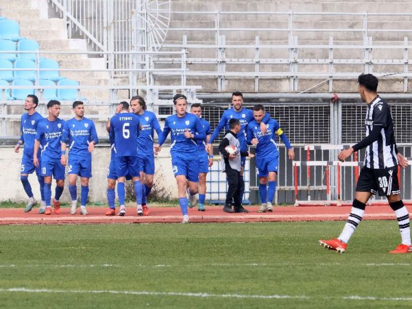 Έσπασε το ρόδι η Καβάλα!